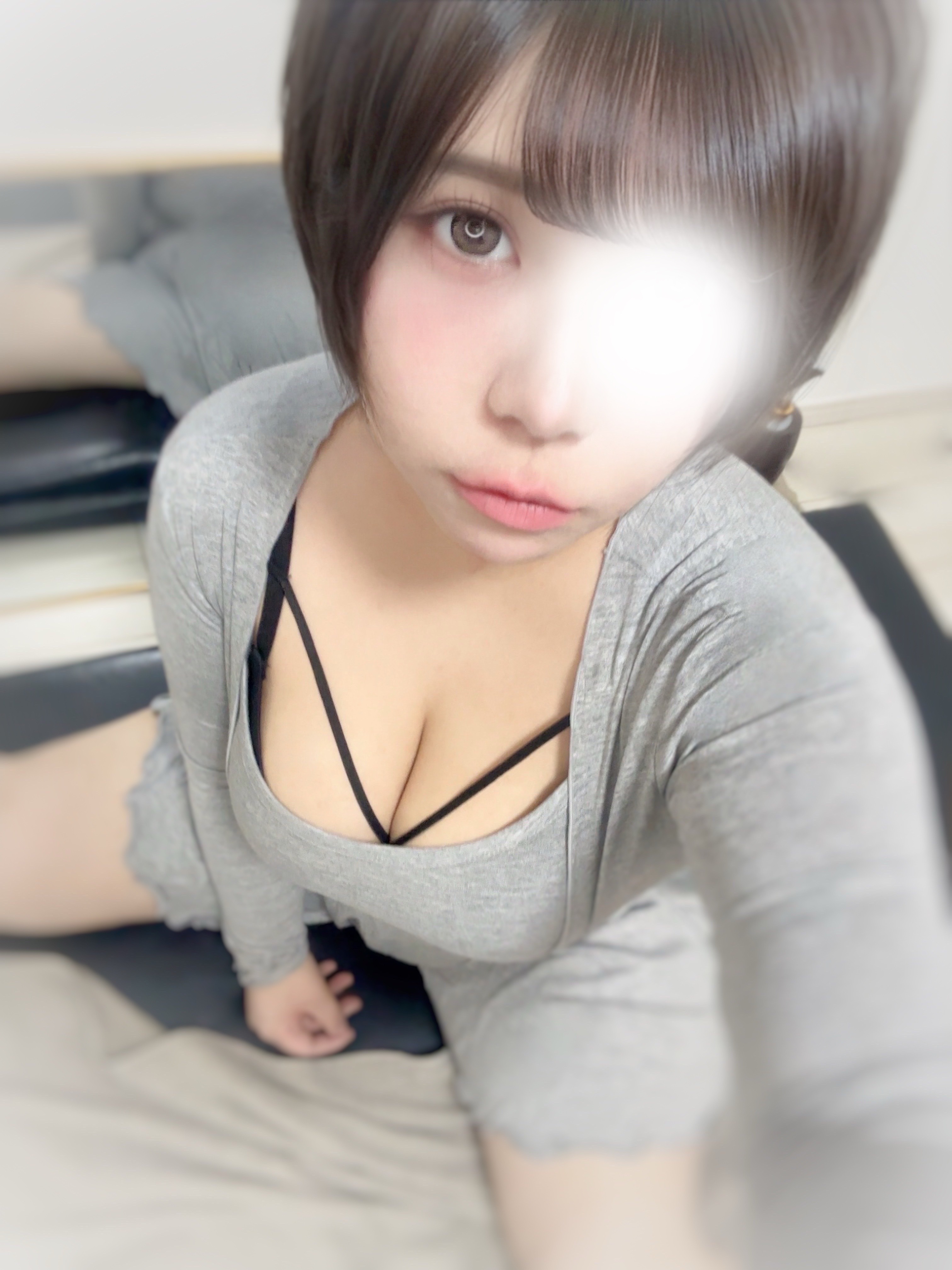 美月めろ